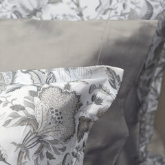 Inesa Duvet Cover and Shams