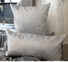 Contessa Oyster Cushion