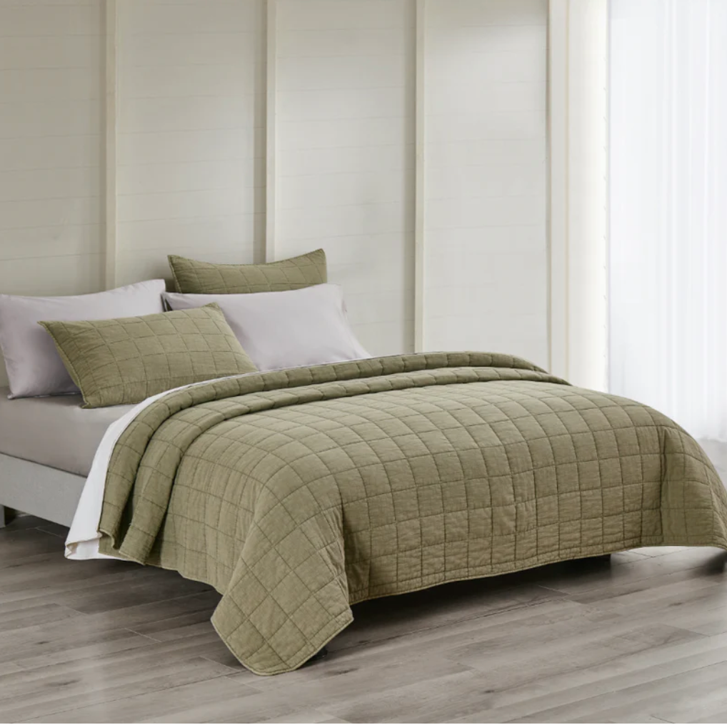 Squares 100% Cotton Coverlet Set With Shams