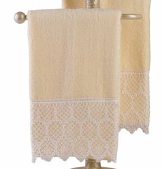 100% Cotton Velour Cream Fingertip Towel With Lace Trim
