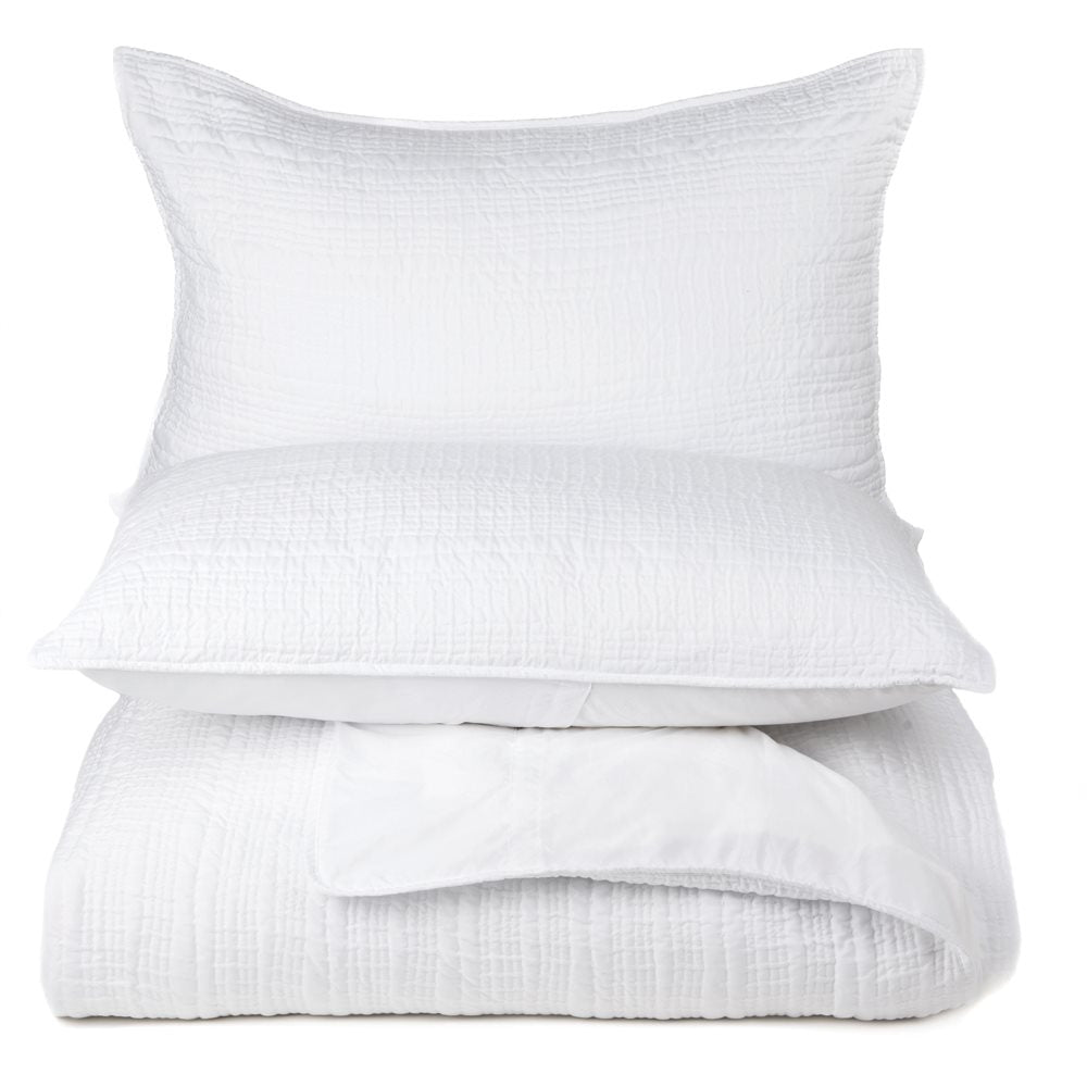 Newton Solid White Quilt Set w/ Shams